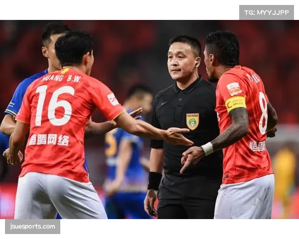 熊猫杯争议判罚再成焦点 视频回放技术应用引讨论